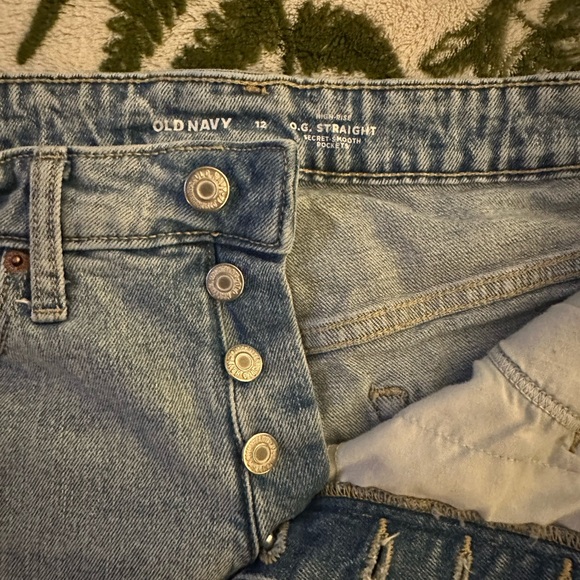 Old Navy Light Blue Distressed Jean Shorts - Picture 3 of 3